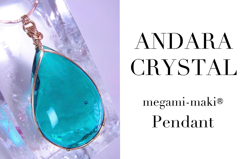 ANDARA Crystal Pendant